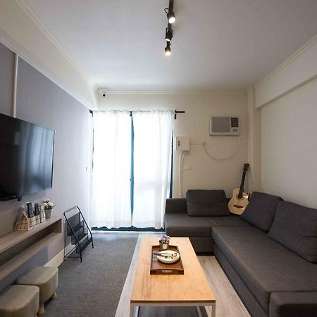 Apartament Bird Series Backpacker輕隔間背包客 Tainan Zewnętrze zdjęcie