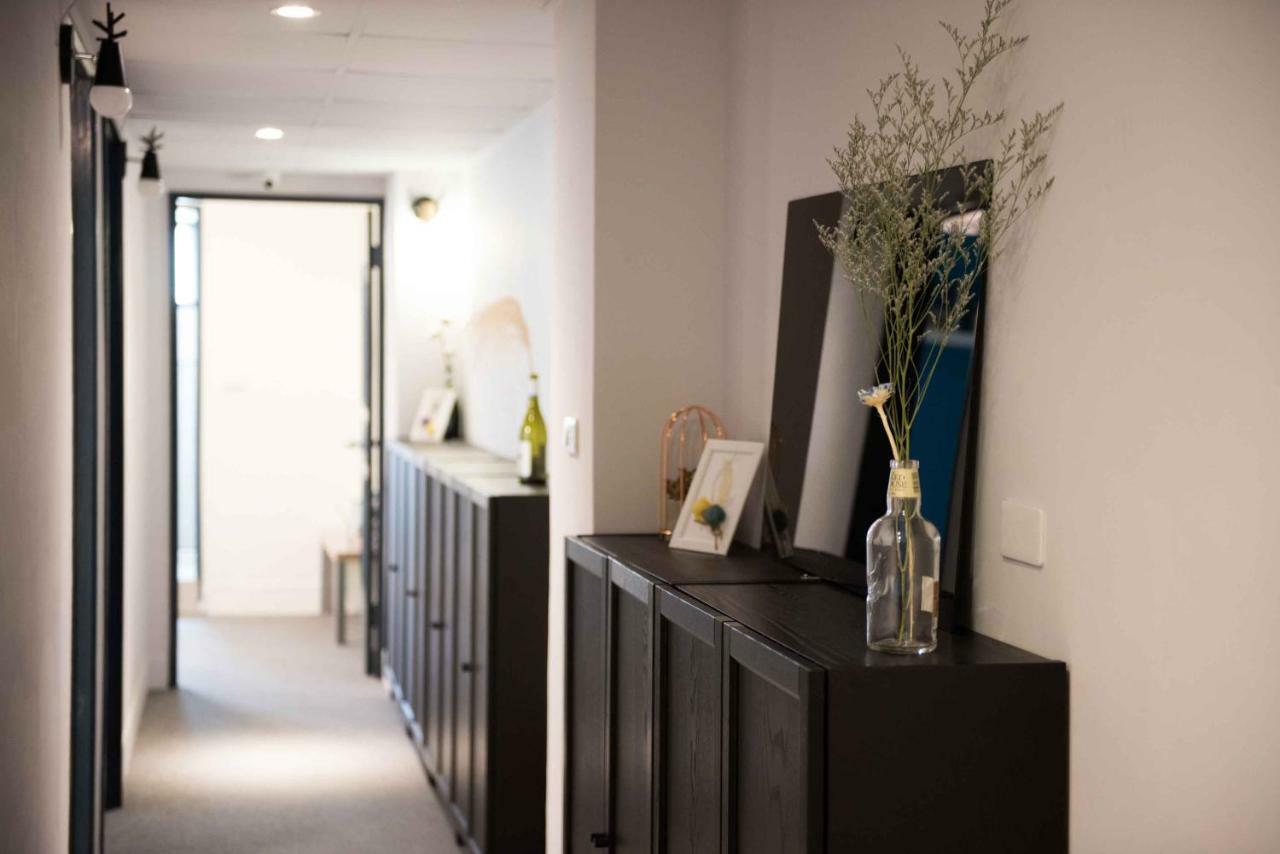 Apartament Bird Series Backpacker輕隔間背包客 Tainan Zewnętrze zdjęcie